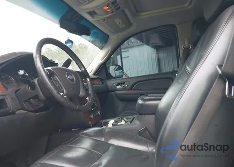 2007 Chevrolet Tahoe Lt from USA, damaged, VIN 1GNFC13J47R222663